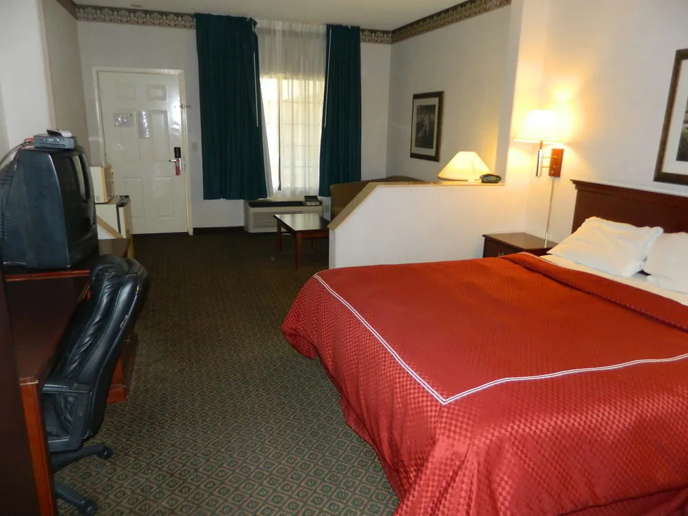 Capital Suites