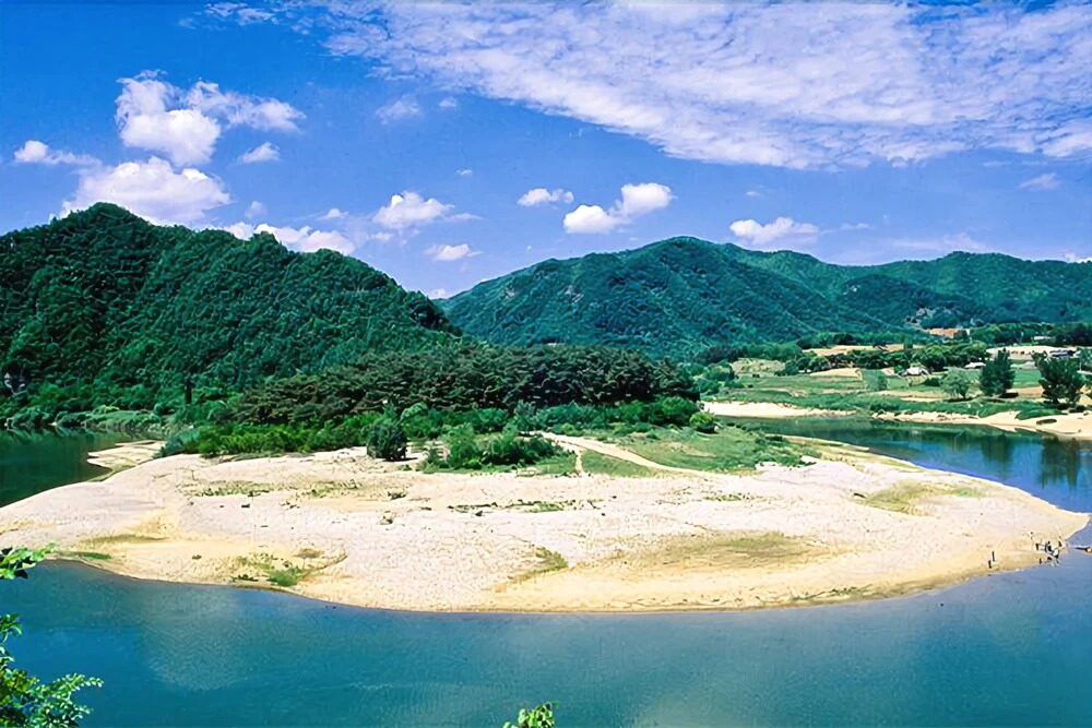 Yeongwol River Palace Pension