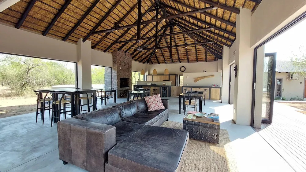 The Baobab Bush Lodge and Villa