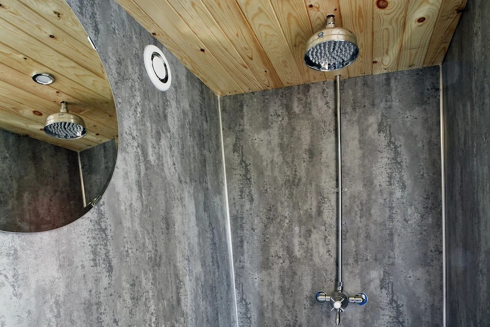 Extraordinary Huts Ltd