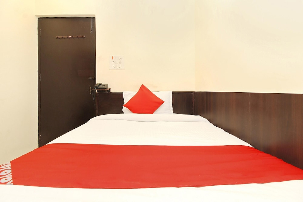Hotel O Vasundhara Guest House Tankbund