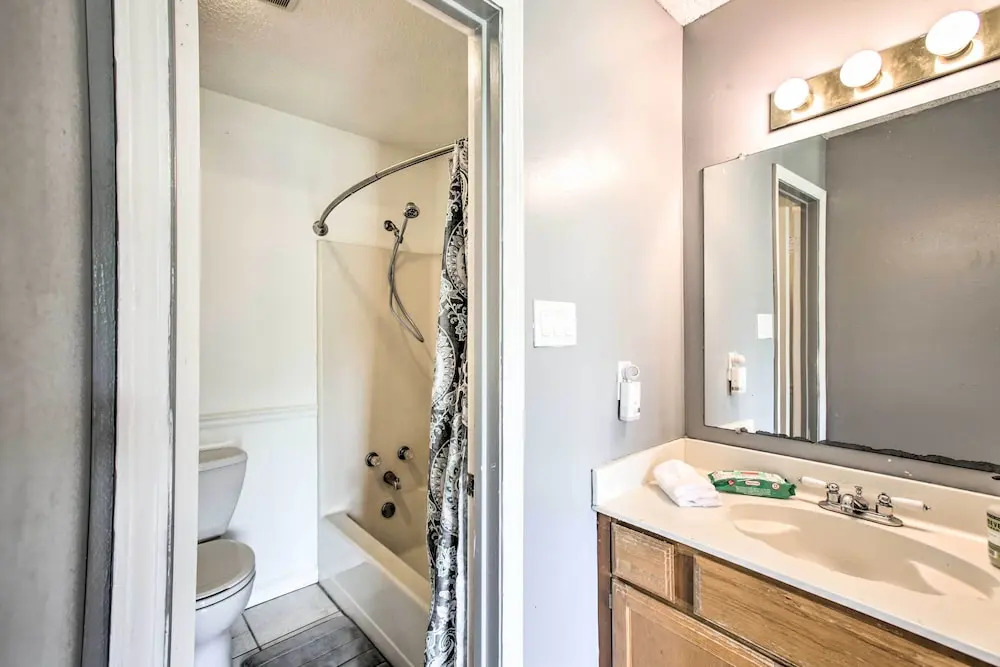 Baton Rouge Condo < 3 Mi to Tiger Stadium!