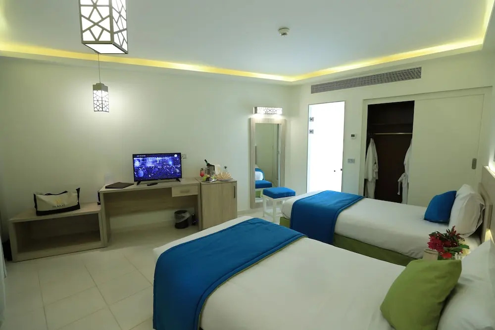Shams Lodge Water Sport Resort