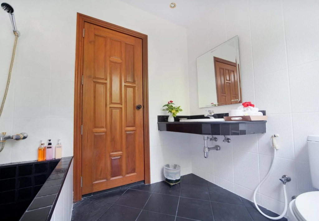 Phuket Villas at Patong Hill Estate