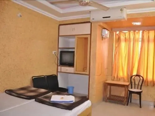 Hotel Rajdhani Plaza