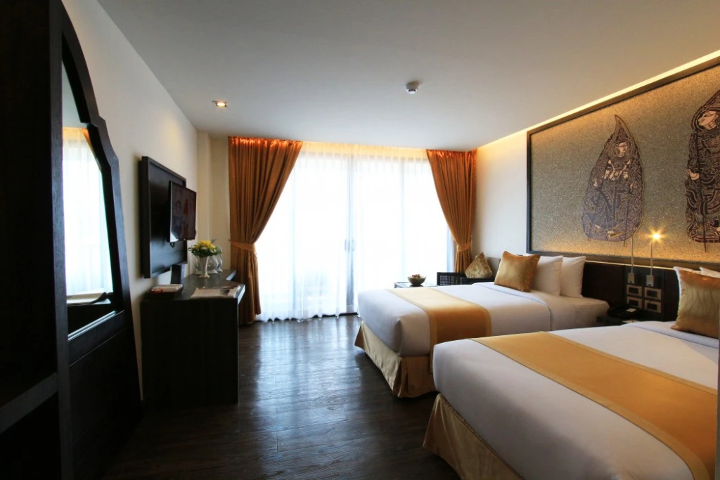 The Beach Heights Resort SHA Plus