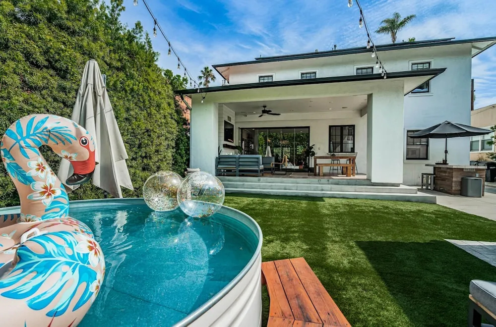 Spacious 5 BR Near Heart of South Park