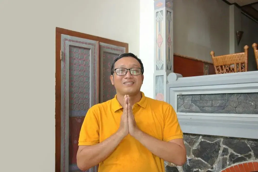 Airy Darmo Khairil Anwar 10 Surabaya