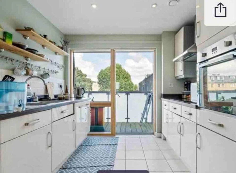 Impeccable 2-bed Apartment in London