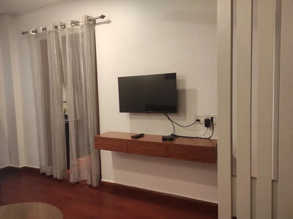 Hotel Obsidian Blue
