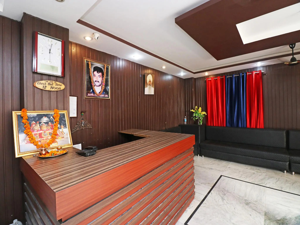 OYO 18916 Shyam Residency