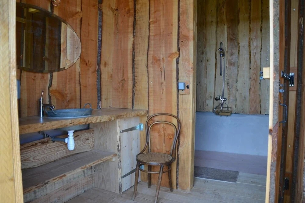 Yourte Mongole Insolite - Gîte Saint Roch