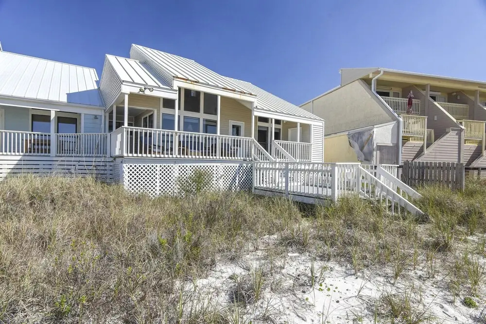 Sandy Toes by Book That Condo