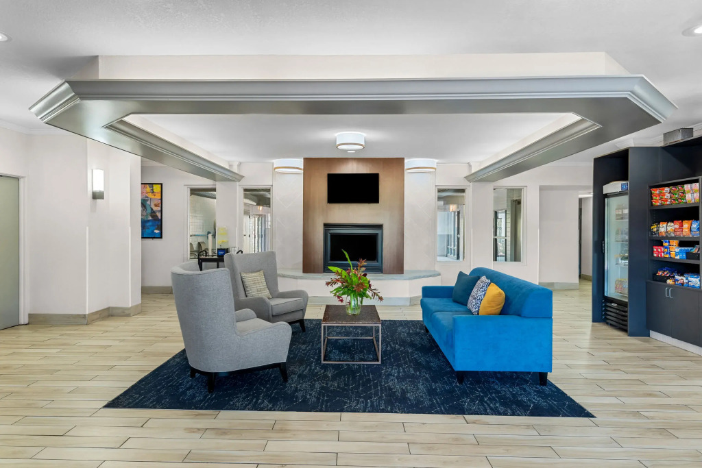 Comfort Suites Denver North - Westminster