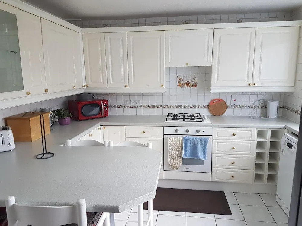 3 bed room house