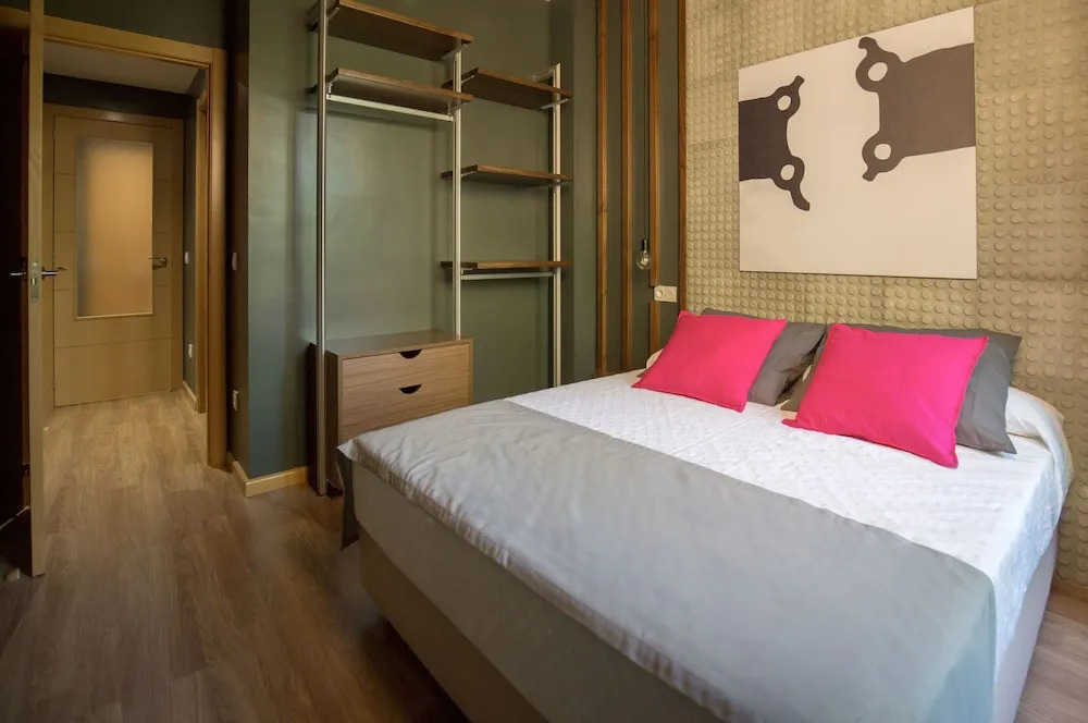 Apartamentos Ele San Justo Plaza