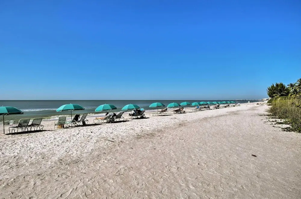 Bonita Springs Condo 4 Mi to Beach: Private Patio!