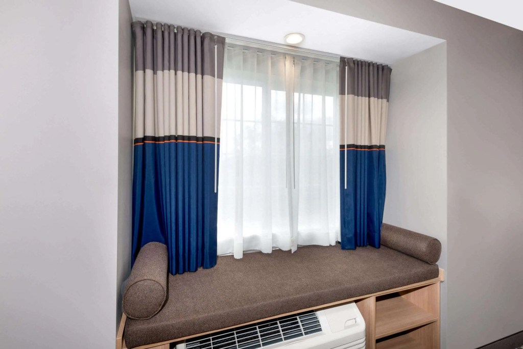 Microtel Inn & Suites by Wyndham Farmington