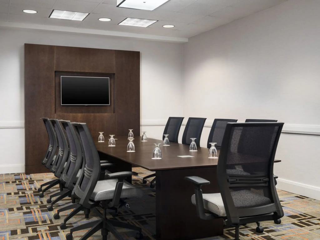 Four Points by Sheraton Edmonton West
