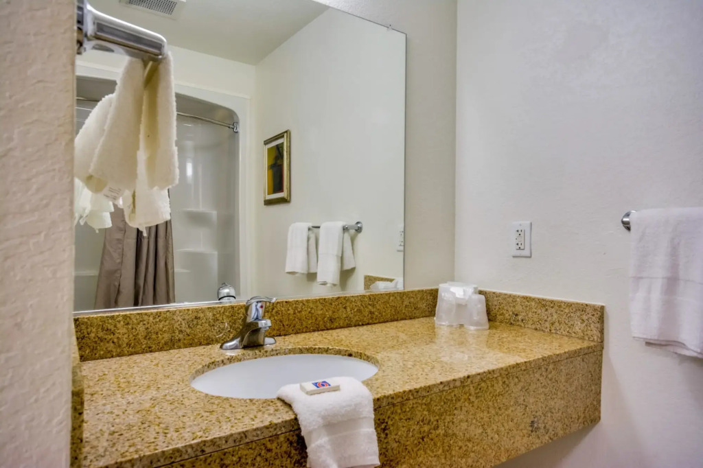 Motel 6-Biloxi, MS - Beach