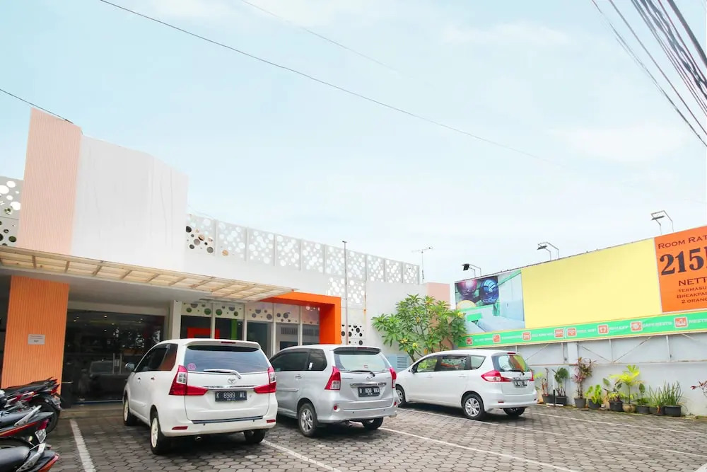 Airy Banyumanik Soedarto 11 Semarang