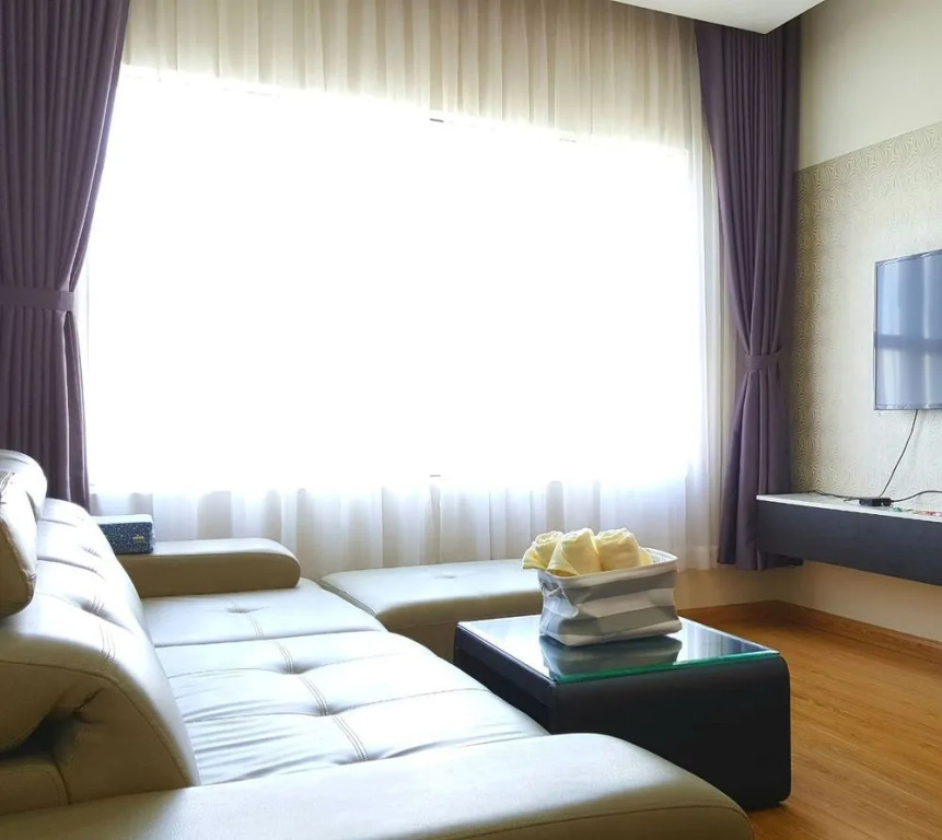 Sunrise City 2BR with Infinity SW Pool