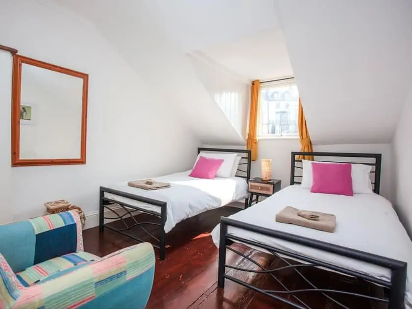 Large House, sleeps 10 with incredible sea views