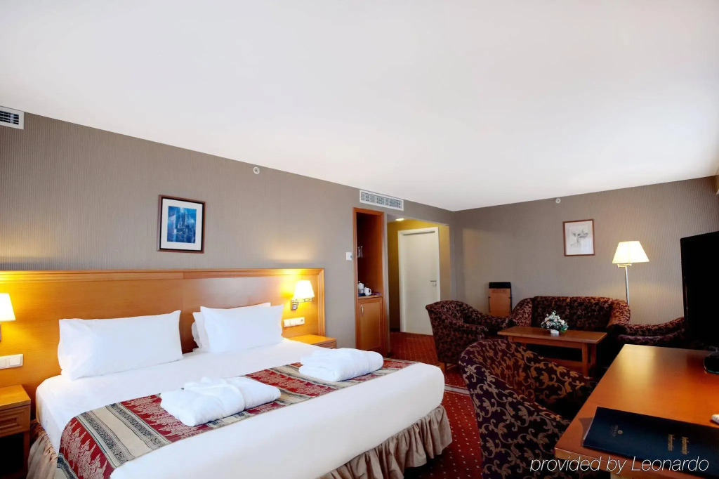 Отель Vilnius Park Plaza