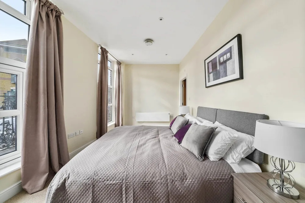 Luxury 2 Bedroom Apartments with Parking