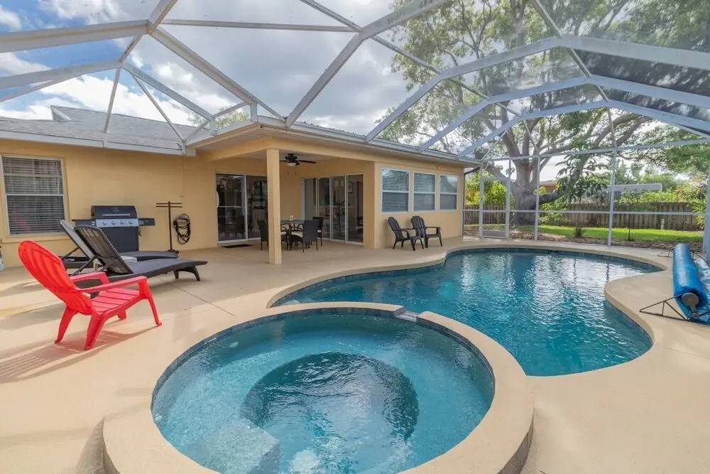 Sunny Days Bradenton Pool Home Minutes From Local Beaches 2 Bedroom Home by Redawning