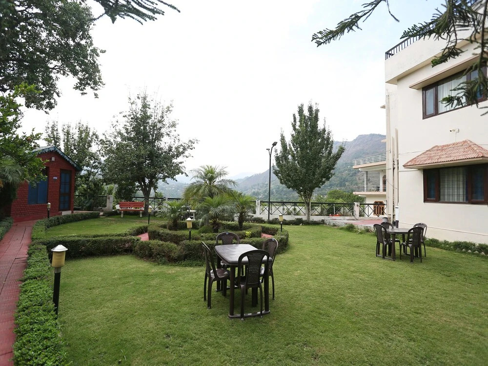 Oyo 14877 Alinda Guest House