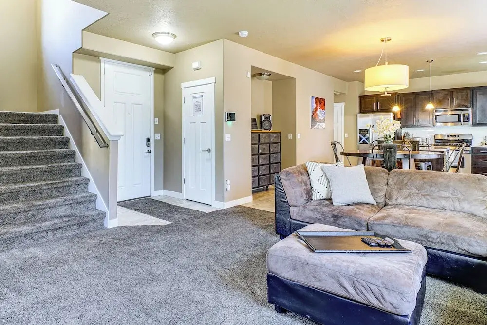 South Salt Lake Home w/ Hot Tub: 7 Mi to Downtown