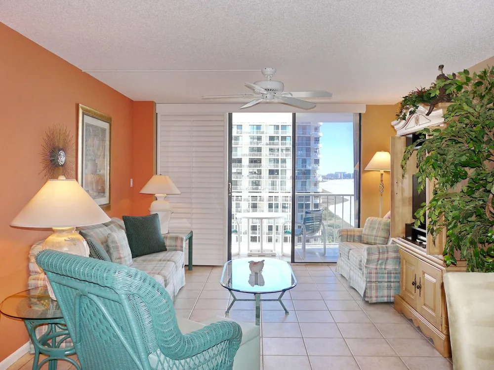 Alluring Beachfront Condo With Pool and Ocean Views