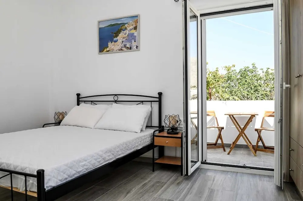 Enjoy the Santorini Life Vibrant Studio
