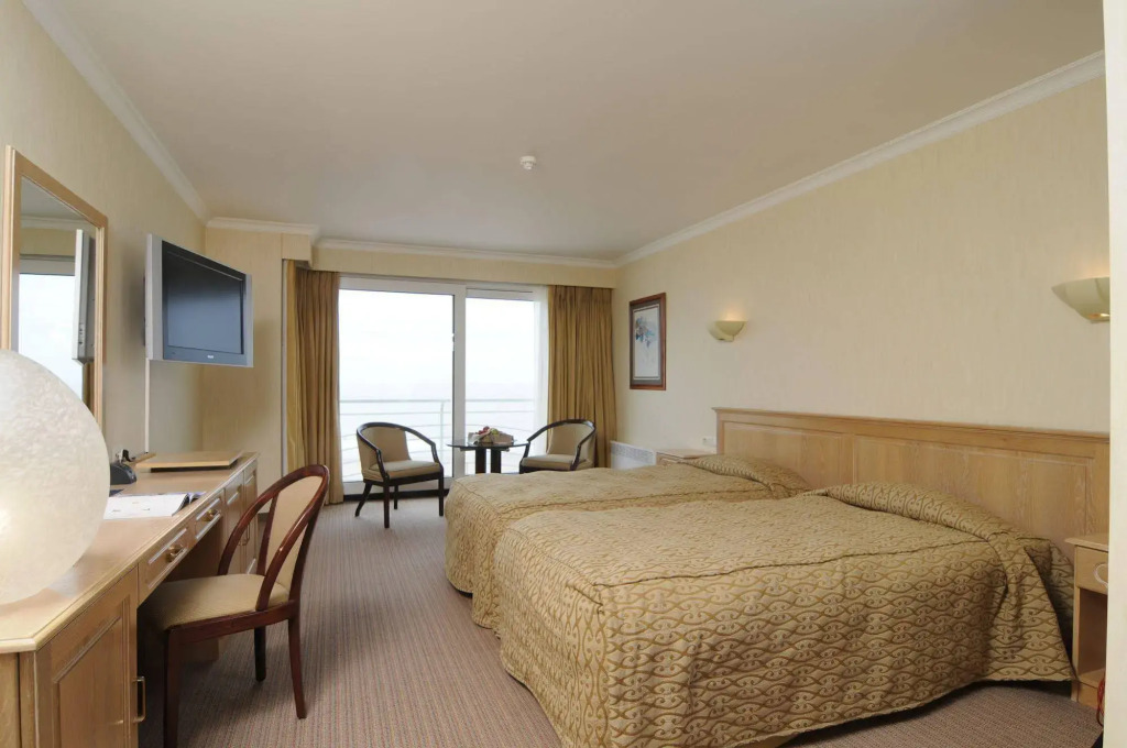 Hotel Beach Palace by CW Hotel Collection