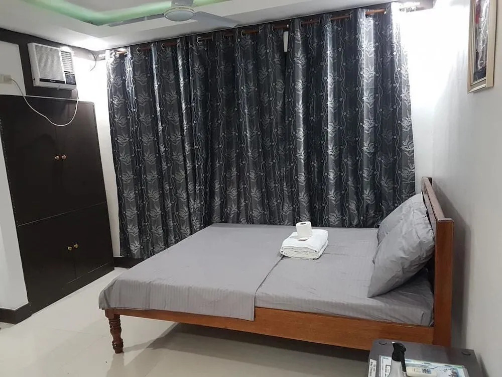 Jaces Travellers Inn El Nido near Corong Corong Beach