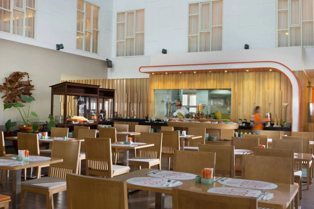 HARRIS Hotel Raya Kuta Bali