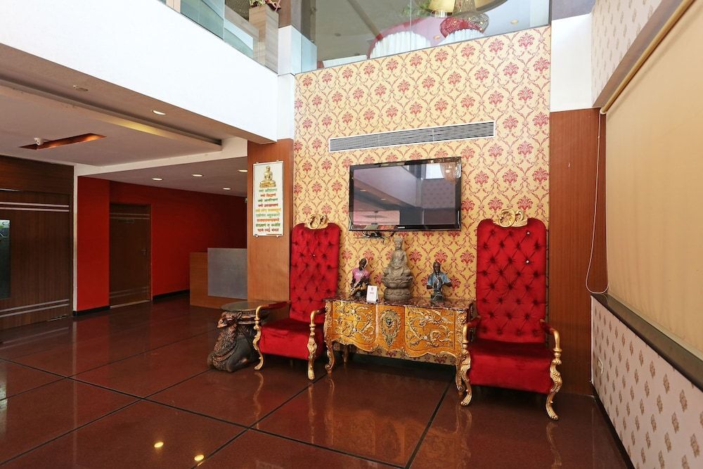 OYO 10392 Hotel Corbiz Tower