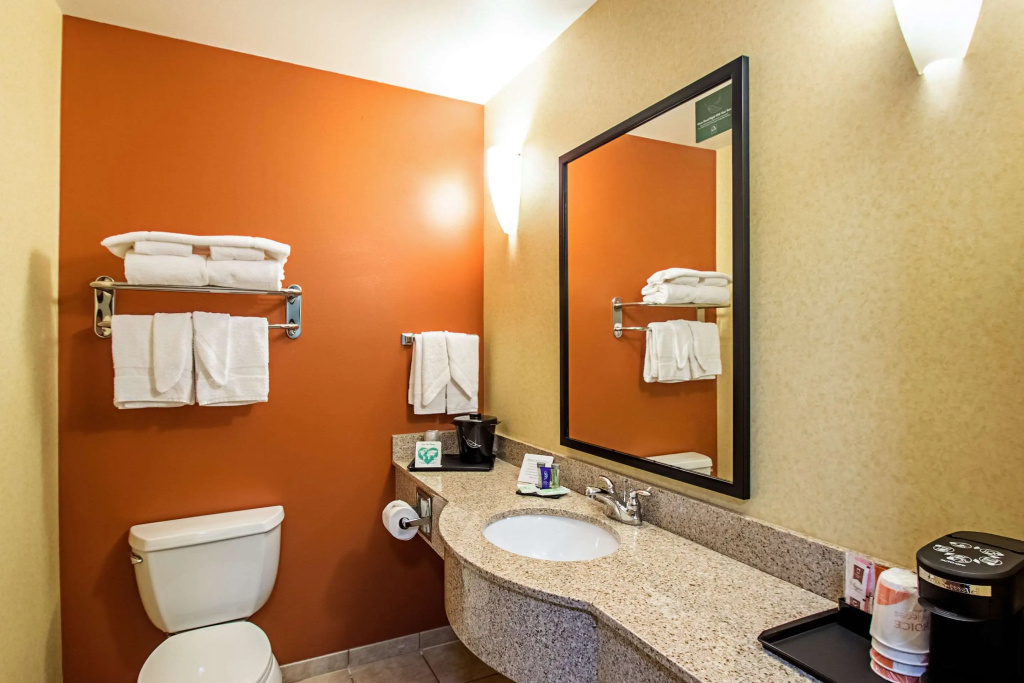 Sleep Inn & Suites Madison - Monona