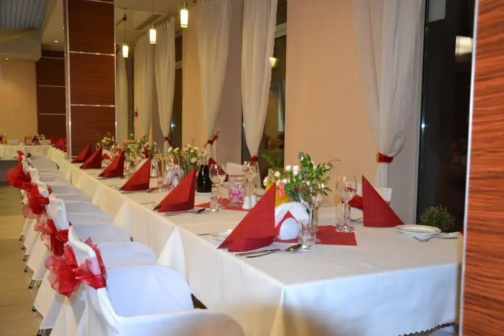 Hotel Kolna - darmowy parking, basen w cenie