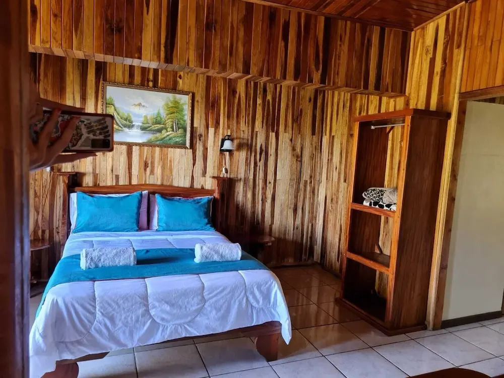 Belcruz family lodge