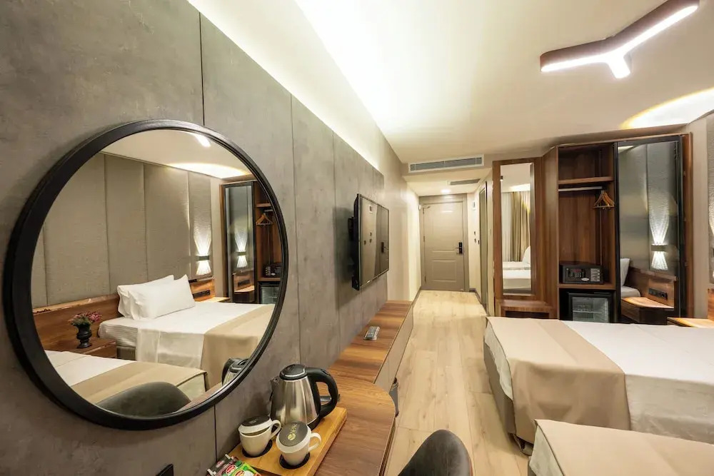 Vess Hotel