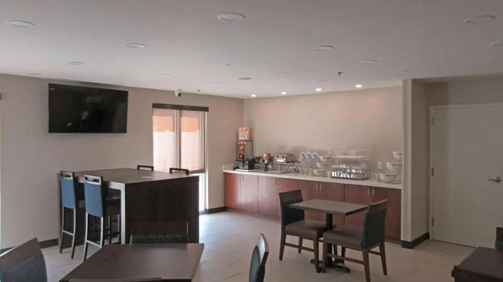 Comfort Inn & Suites Brunswick I-95