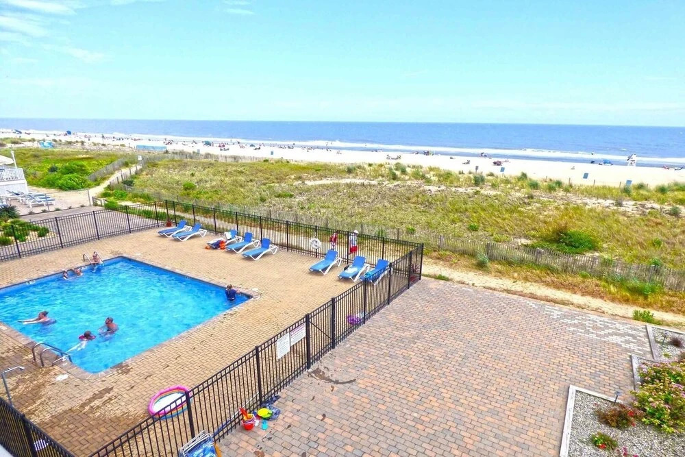 Towers 401 2 Bedroom Condo by RedAwning