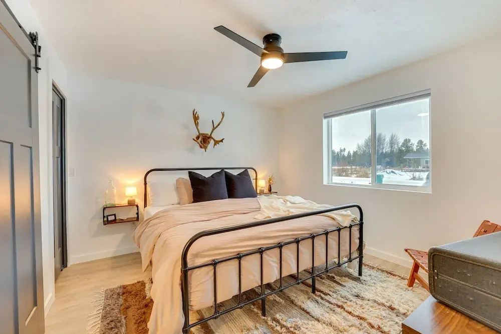 Family-friendly Donnelly Home w/ Private Hot Tub!