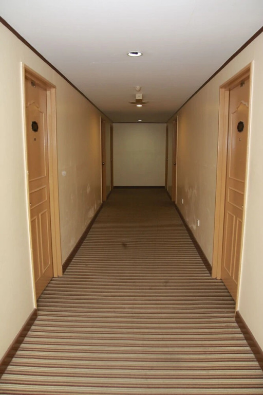 DE LA Hotel