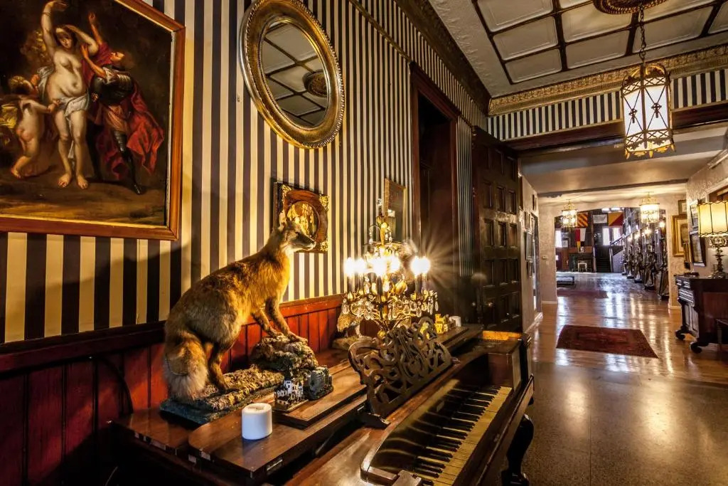 Amsterdam Castle NY