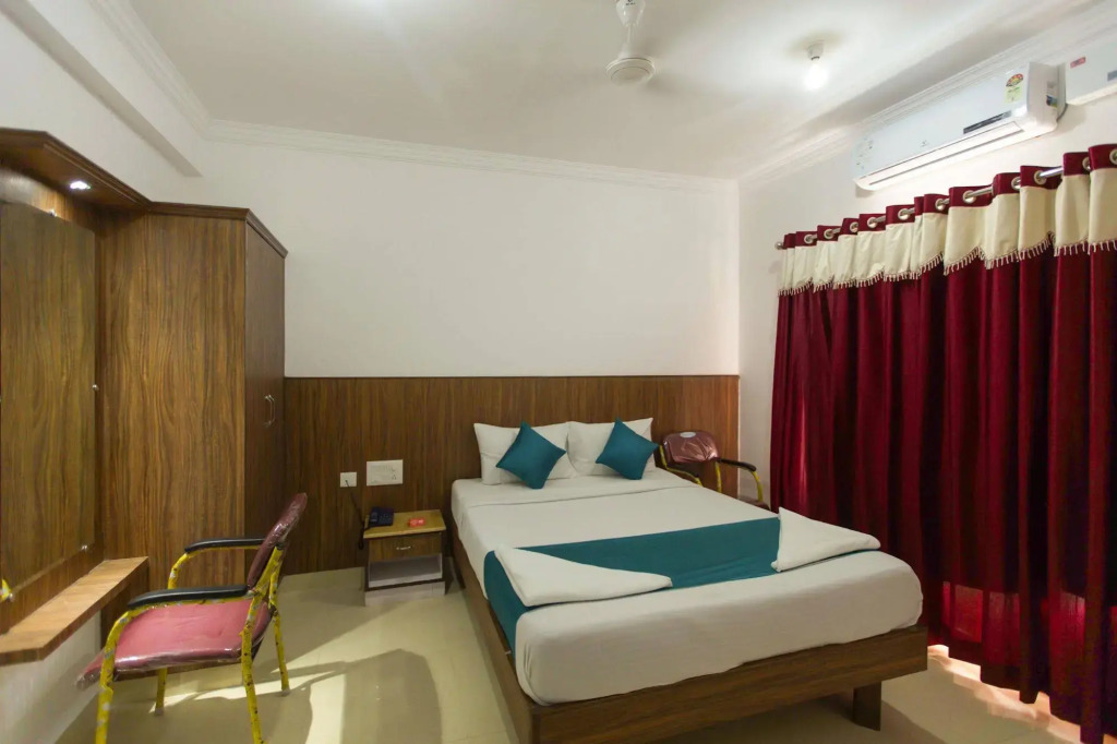 OYO 373 Hotel Grand Inn