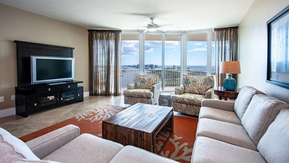Two Bedroom Condo With Panoramic Views - Unit Crd1209