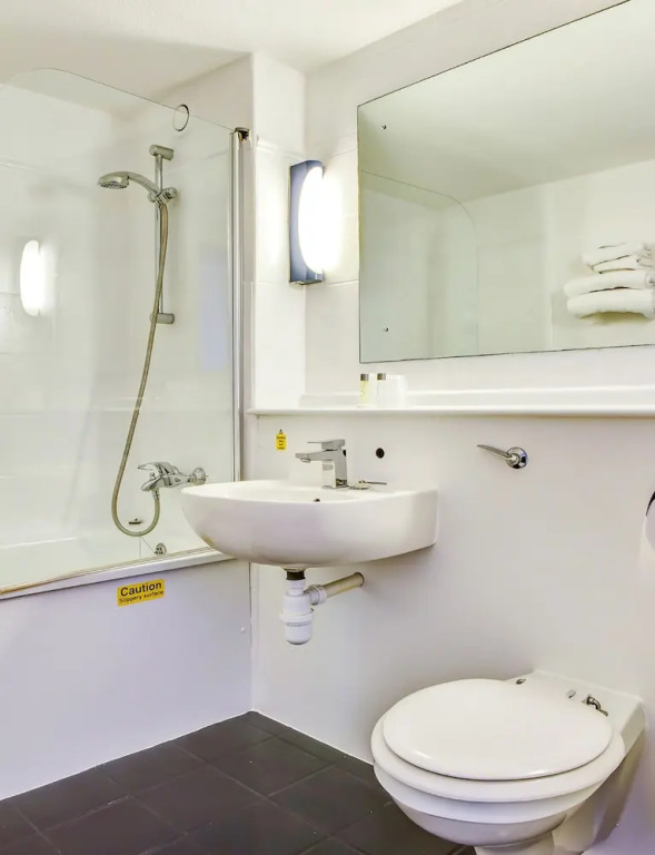 The Hotel Rafiya, Redditch